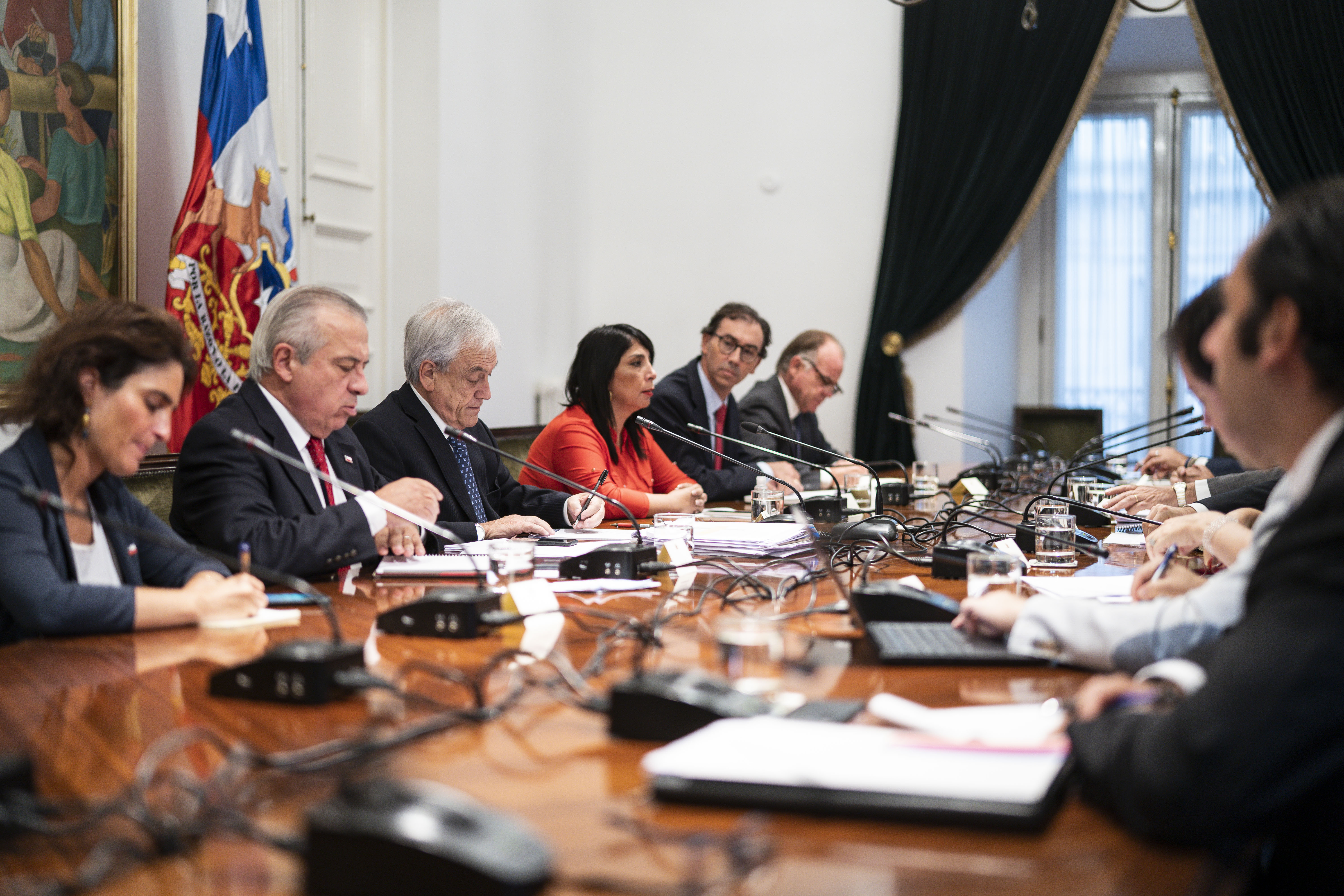 Reunión del 16 de marzo del mandatario para analizar medidas por el coronavirus. Reunión del 16 de marzo del mandatario para analizar medidas por el coronavirus.