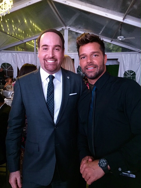 Alberto Chang junto a Ricky Martin. Alberto Chang junto a Ricky Martin.