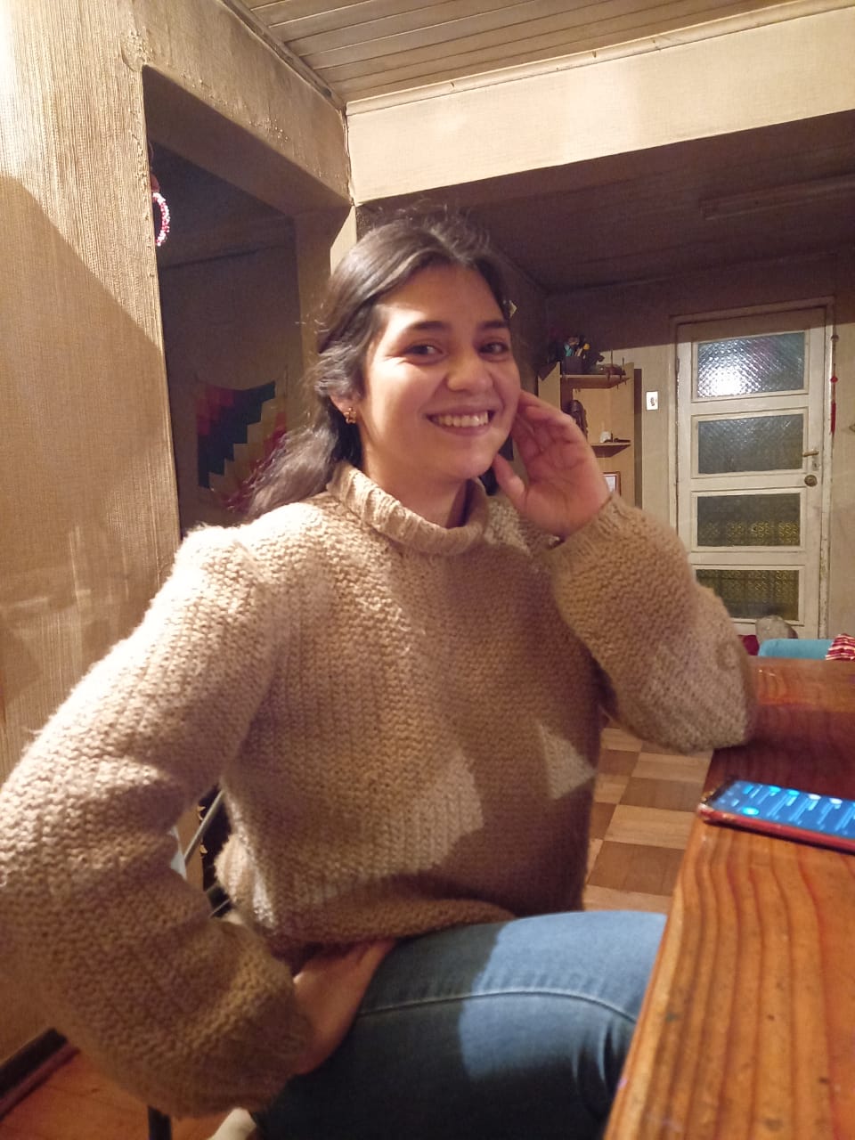 Almendra Pizarro, estudiante de ingeniería forestal Almendra Pizarro, estudiante de ingeniería forestal