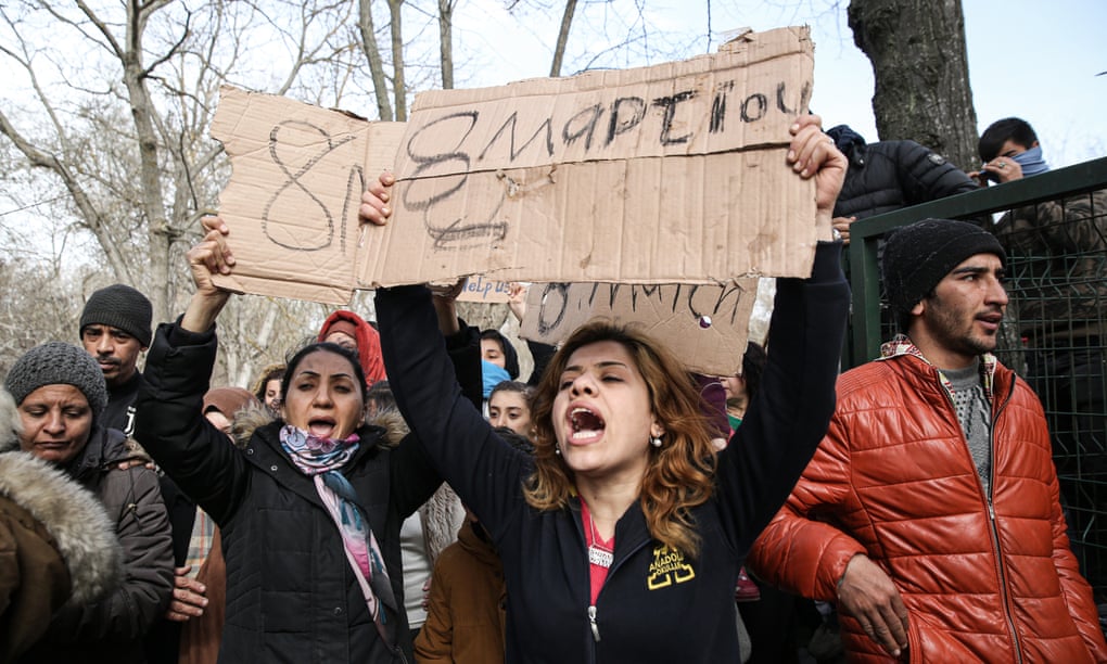 Mujeres protestando en Turquía. Foto: Anadolu Agencia /The Guardian