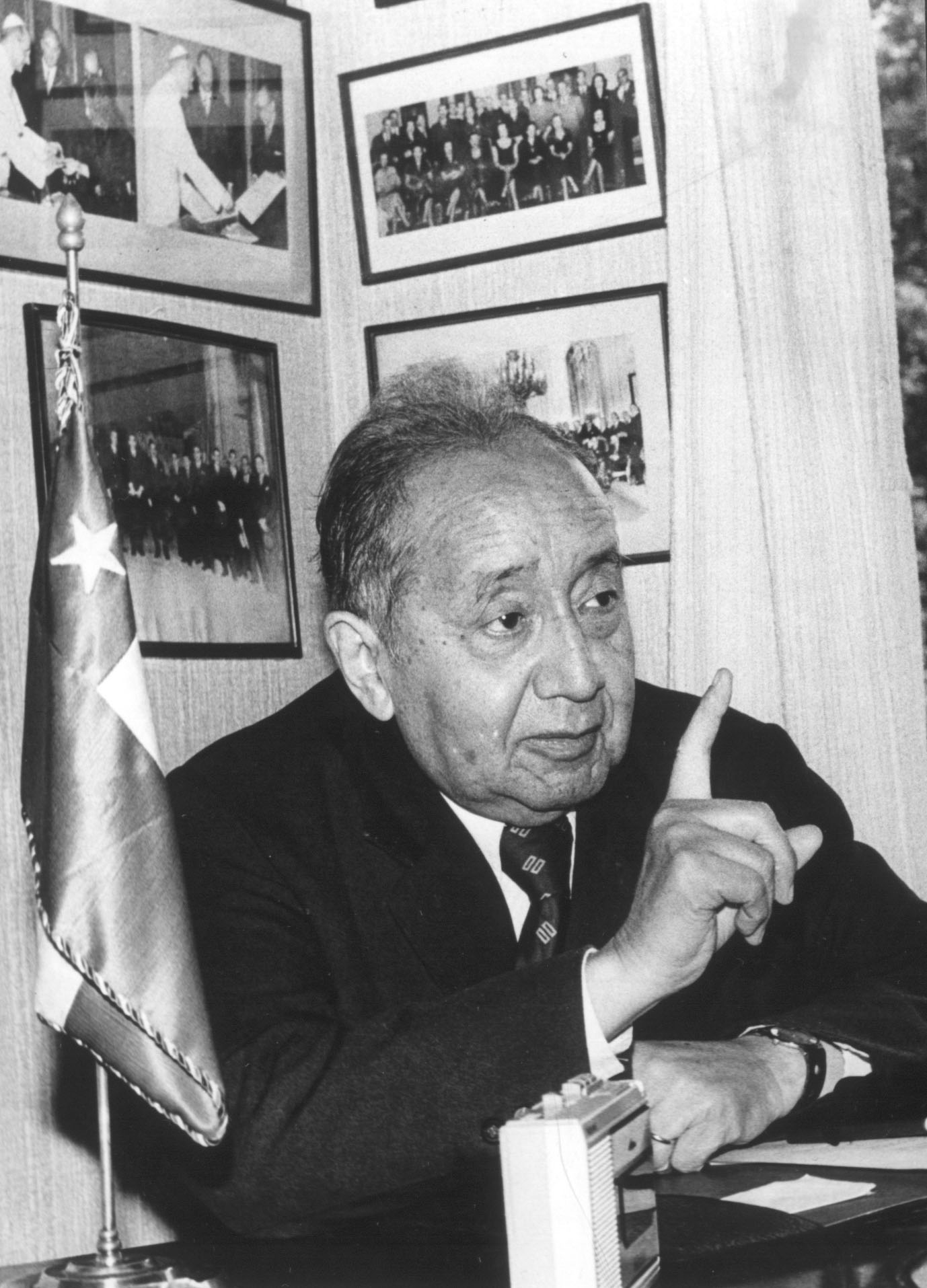 Bernardo Leighton Bernardo Leighton