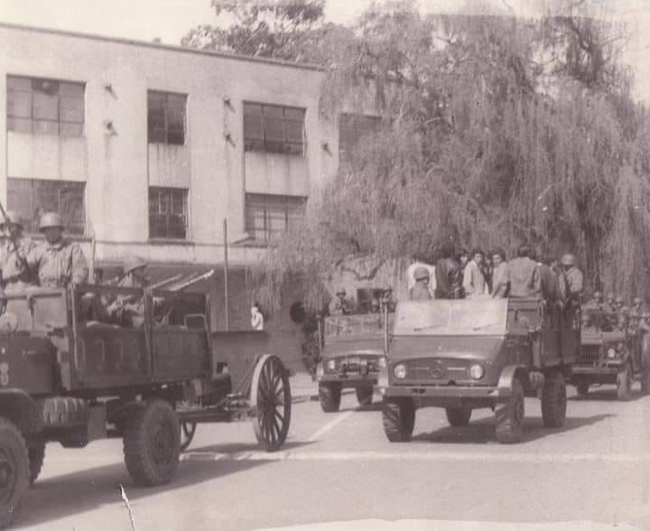 Camión militar con detenidos en la U. de Concepción.