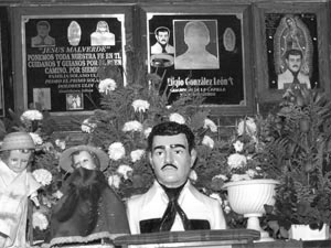El culto a los narcos El culto a los narcos