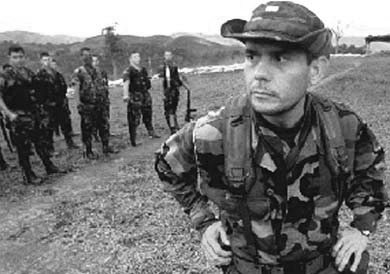 Carlos Castaño, líder de los paramilitares Carlos Castaño, líder de los paramilitares