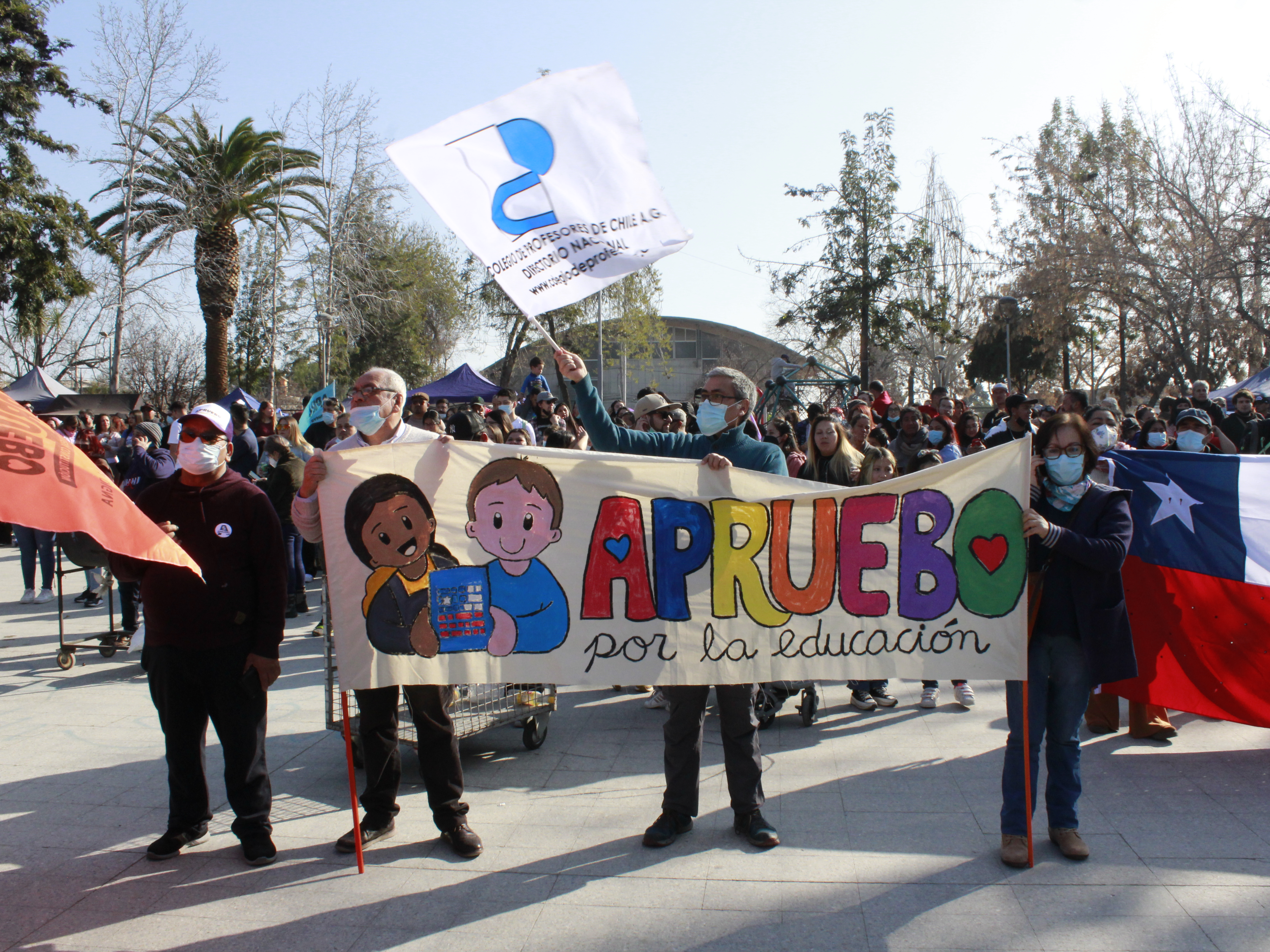 Colegio de Profesores de Puente Alto se hizo presente por el derecho a la educación