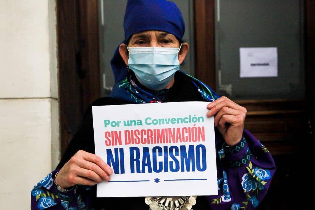 Machi Francisca Linconao, autoridad ancestral mapuche en la Convención Constitucional. Fotografía: Plataforma Constitucional Indígena Machi Francisca Linconao, autoridad ancestral mapuche en la Convención Constitucional. Fotografía: Plataforma Constitucional Indígena