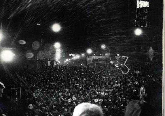 El apoyo popular al candidato socialista. Foto de Sonia Aravena.