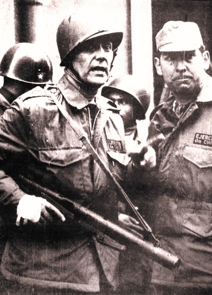 El general Javier Palacios, jefe del ataque por tierra a La Moneda El general Javier Palacios, jefe del ataque por tierra a La Moneda