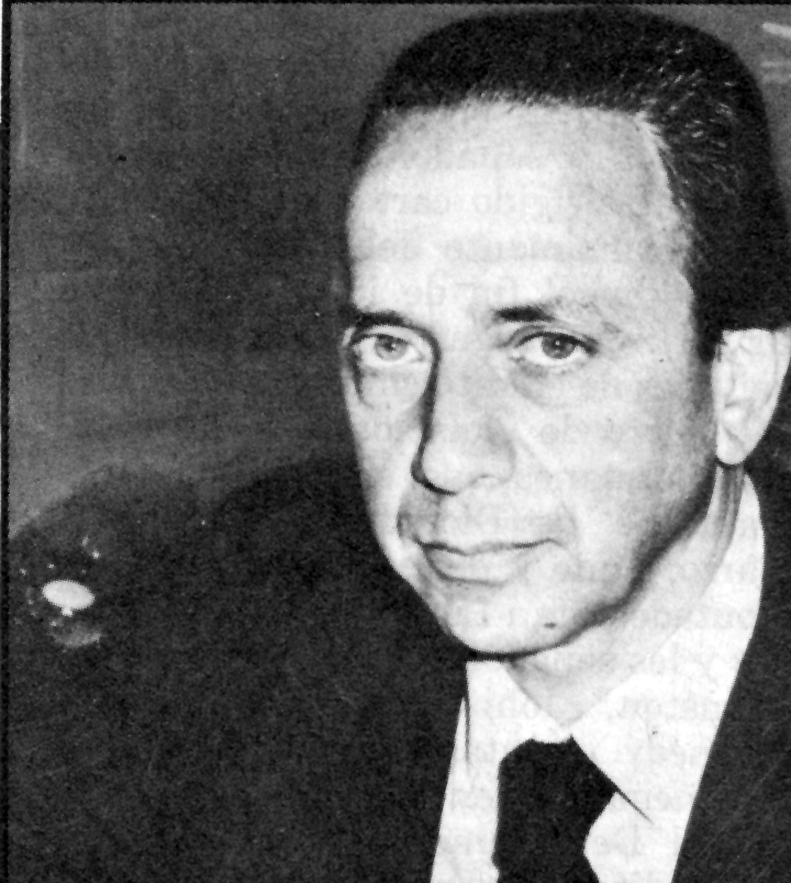 Fernando Léniz. Fernando Léniz.