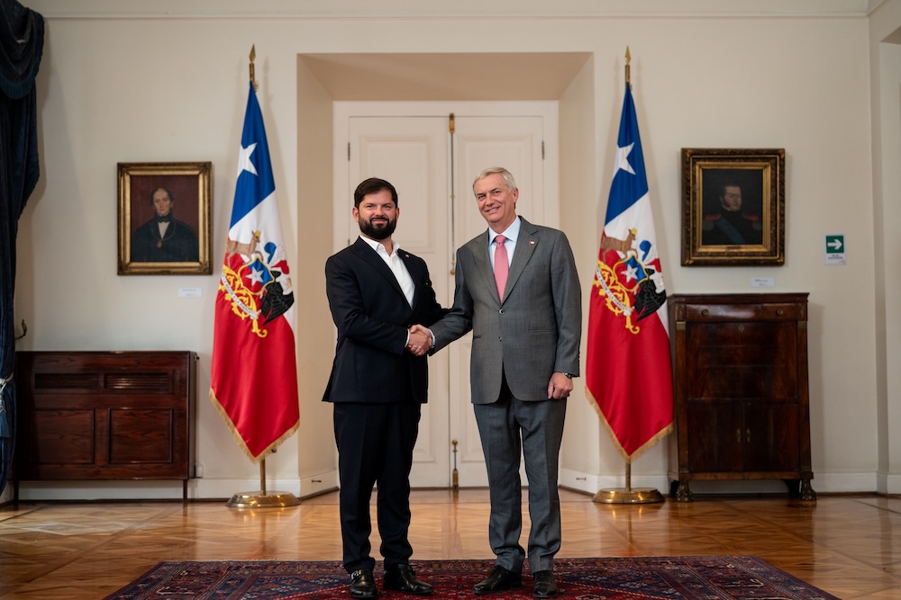 Gabriel Boric recibe en el Palacio de La Moneda al presidente electo, José Antonio Kast. Foto: Prensa Presidencia
