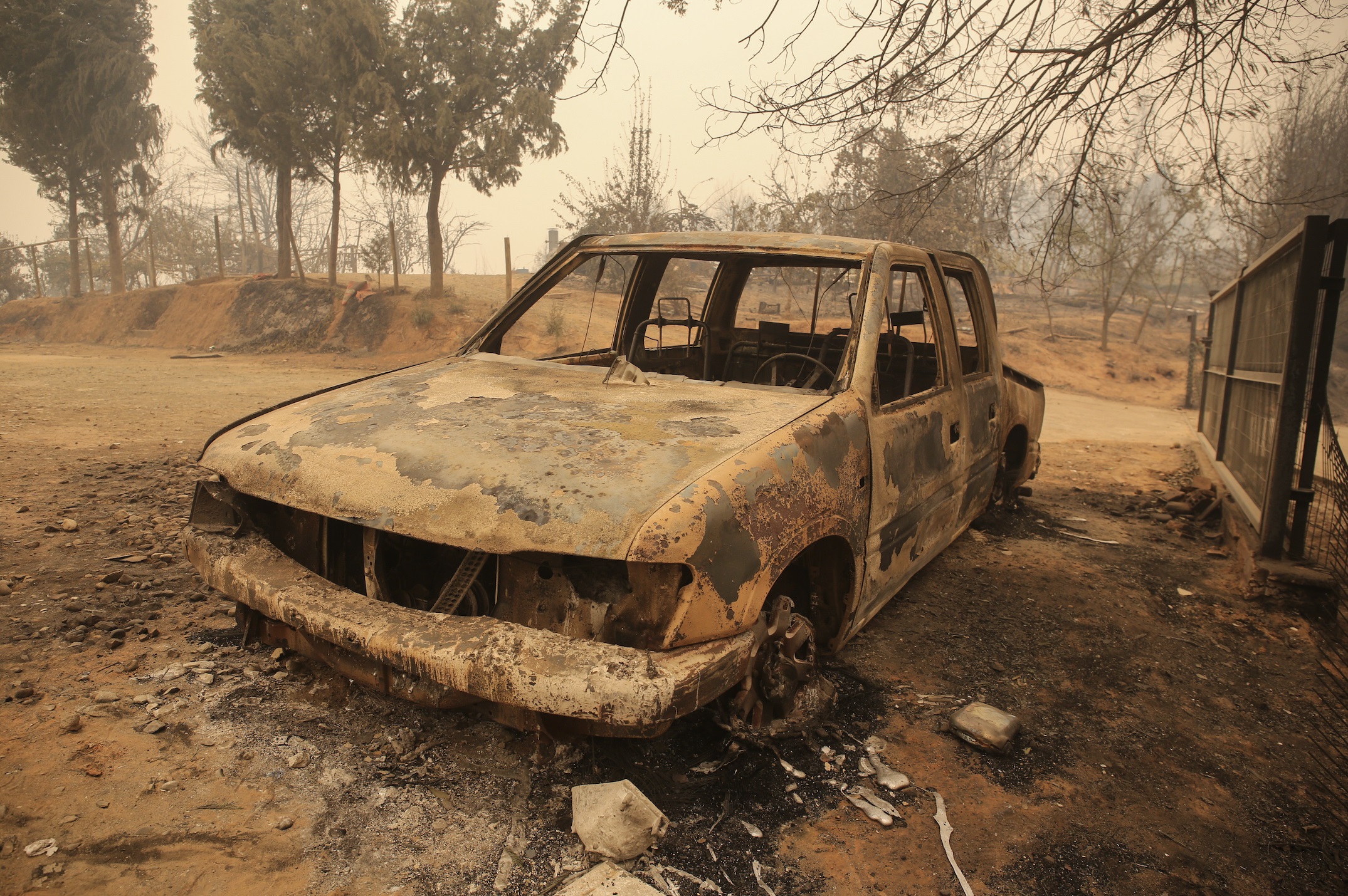 Auto destruido por los incendios en Nacimiento. Crédito: Diego Martín/Agencia Uno. Auto destruido por los incendios en Nacimiento. Crédito: Diego Martín/Agencia Uno.