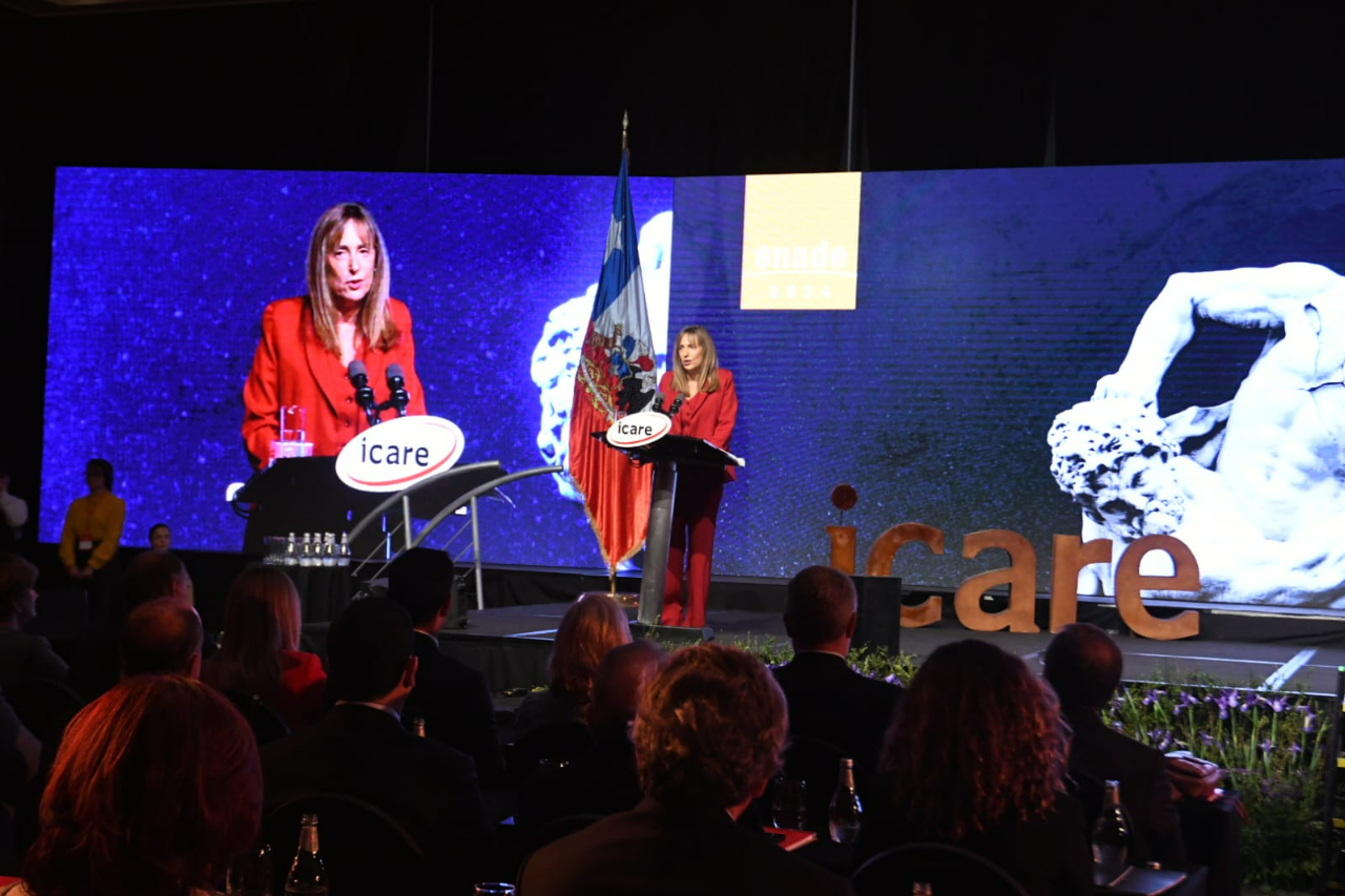 Karen Thal. Foto: Icare. Karen Thal. Foto: Icare.