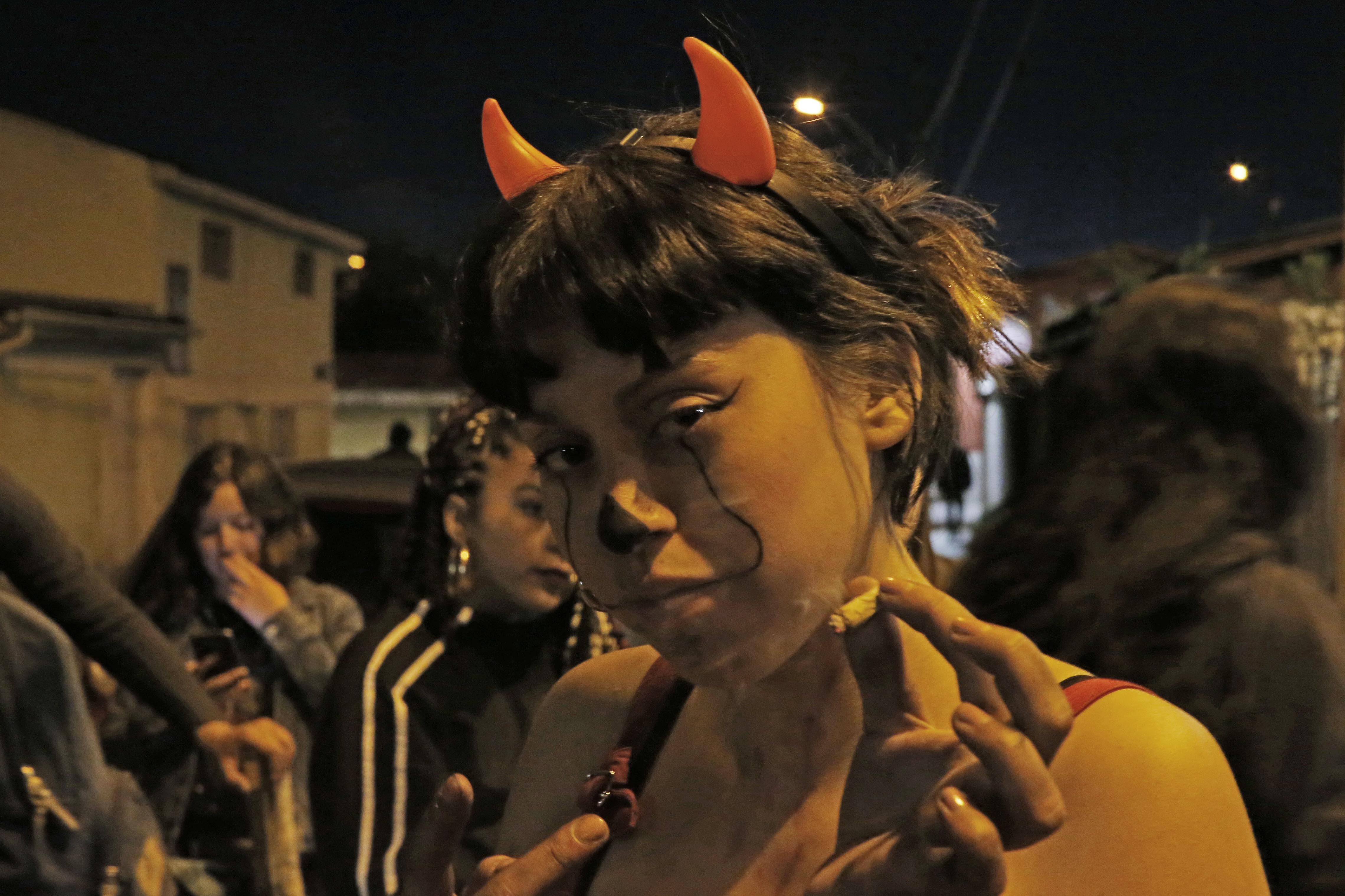 "Me presta fuego". Foto: Luis Hidalgo "Me presta fuego". Foto: Luis Hidalgo