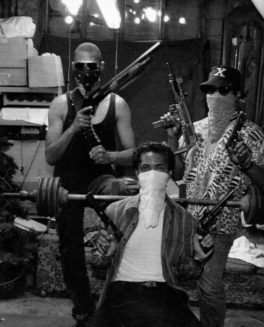 Las pandillas que operan en Centroamérica trasladan entre el 60 y 90 por ciento de la cocaína que entra ilegalmente en Estados Unidos. Las pandillas que operan en Centroamérica trasladan entre el 60 y 90 por ciento de la cocaína que entra ilegalmente en Estados Unidos.