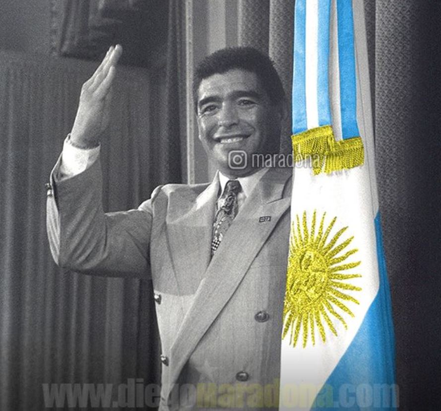 Foto subida por Maradona a su cuenta, refiriéndose a su apoyo a presidentes argentinos Foto subida por Maradona a su cuenta, refiriéndose a su apoyo a presidentes argentinos