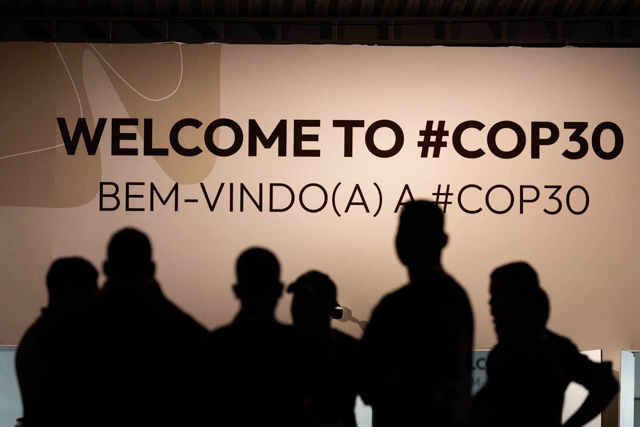 Más de 50 mil personas asisten a la COP30 en Belém do Pará, Brasil. Entre ellos se encuentran representantes de petroleras, compañías de gas y corporaciones del agro. Foto: cortesía © UN Climate Change / Kiara Worth. Más de 50 mil personas asisten a la COP30 en Belém do Pará, Brasil. Entre ellos se encuentran representantes de petroleras, compañías de gas y corporaciones del agro.