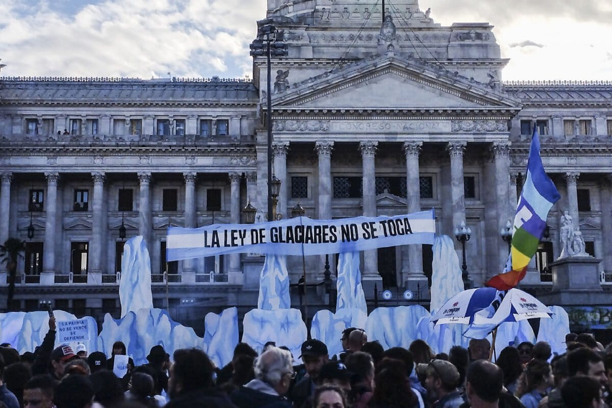 Movilización ciudadana del 8 de abril.
