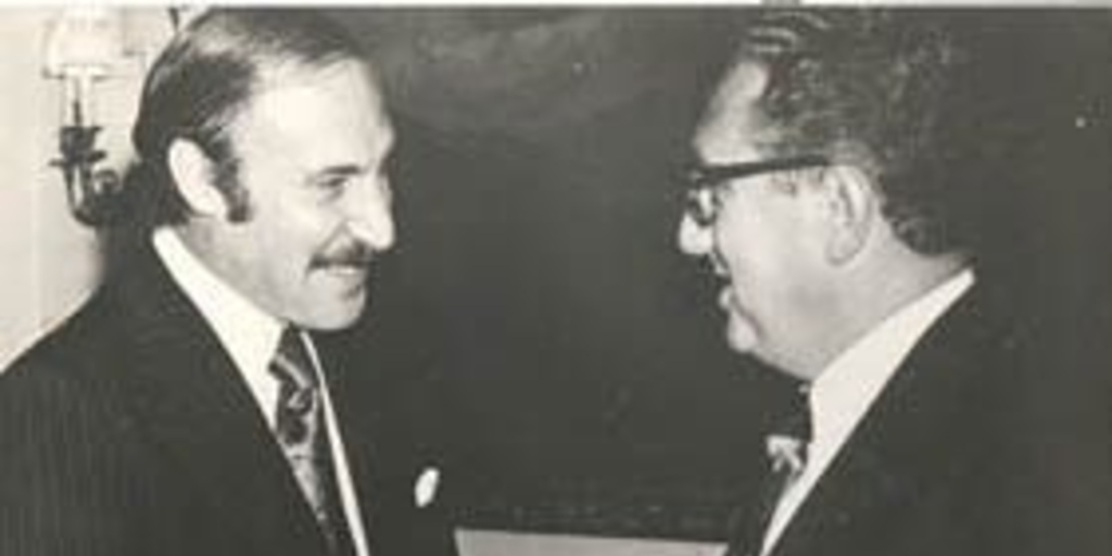 Orlando Letelier y Henry Kissinger. Orlando Letelier y Henry Kissinger.