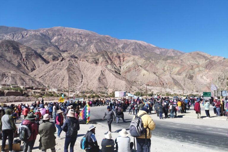 Protestas en Purmamarca, Argentina. Foto: FARN. Protestas en Purmamarca, Argentina. Foto: FARN.