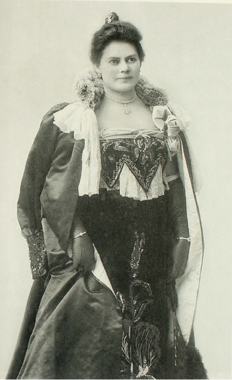 Sara Braun. Sara Braun.