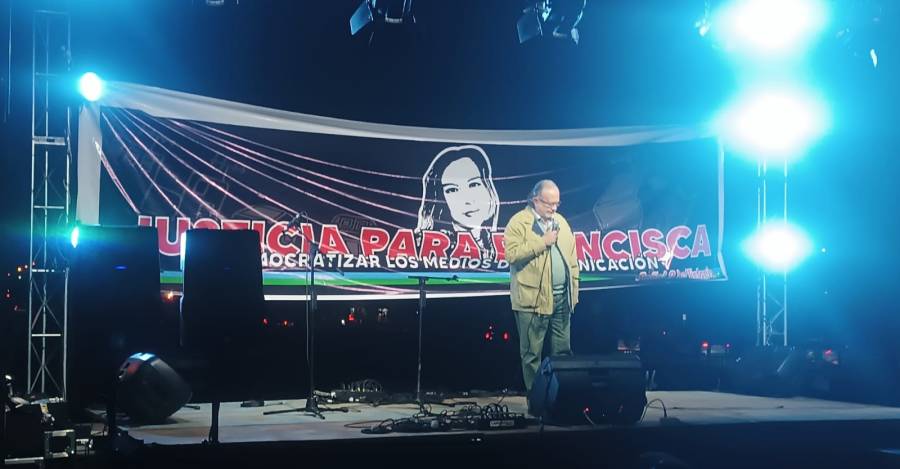 César Astudillo, tío de Francisca Sandoval en La Victoria.