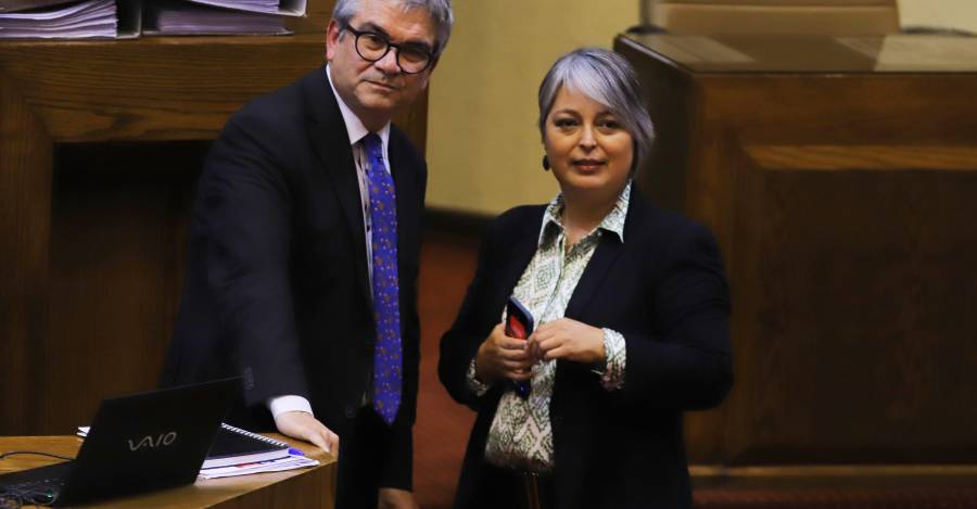 Imagen referencial. Mario Marcel (Hacienda) y Jeannette Jara (Trabajo). FOTO: MANUEL LEMA OLGUIN/AGENCIAUNO