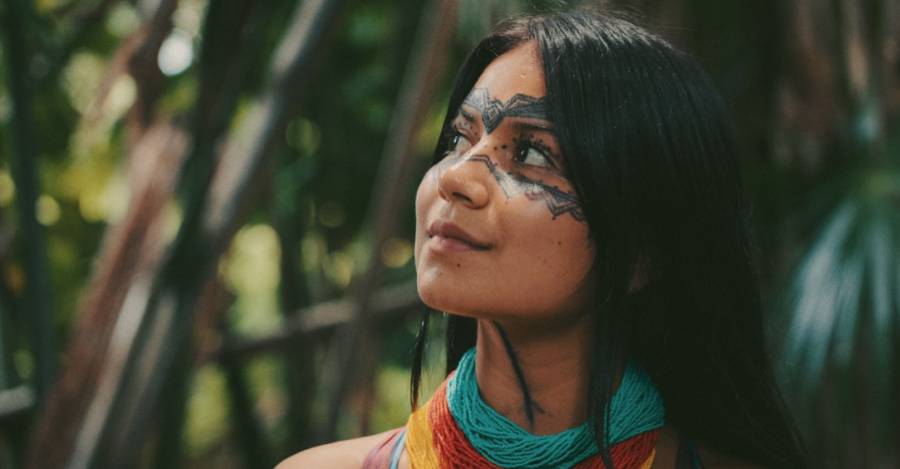 Helena Gualinga, defensora kichwa de la selva amazónica. Foto: Anka Maldonado