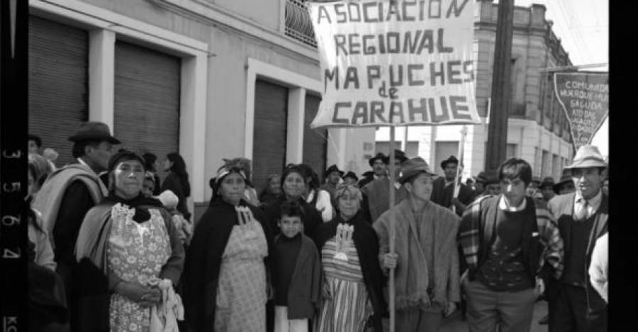 Salvador Allende llega a Temuco en marzo del año 1971. Crédito: Biblioteca Nacional de Chile, colección Armindo Cardoso.