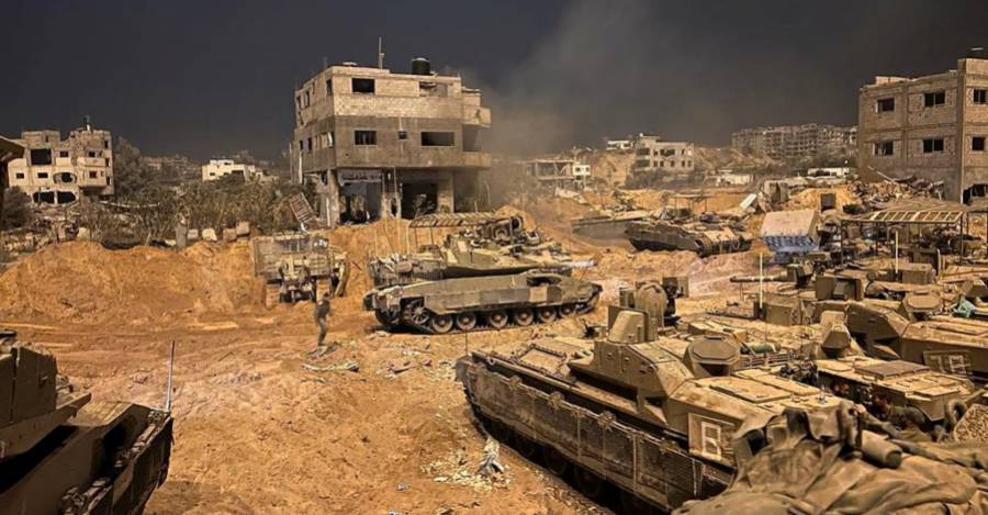 Blindados israelíes en Gaza
