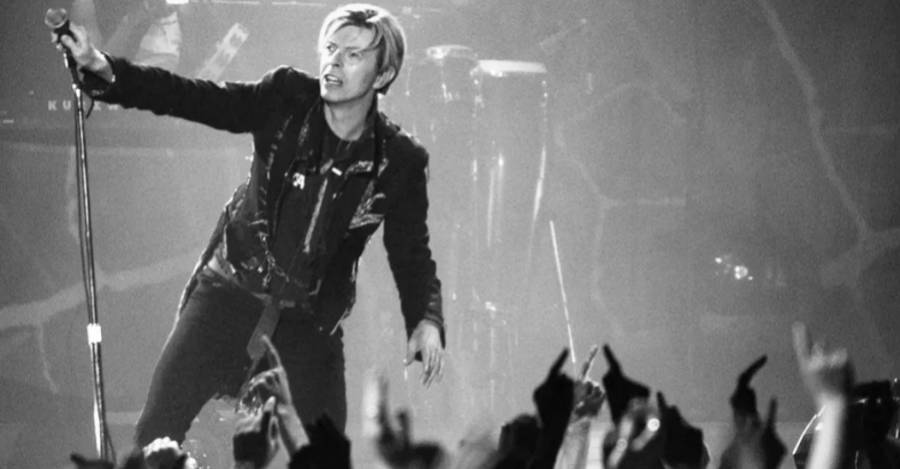 David Bowie, en un concierto en 2003. Roger Woolman / Wikimedia Commons