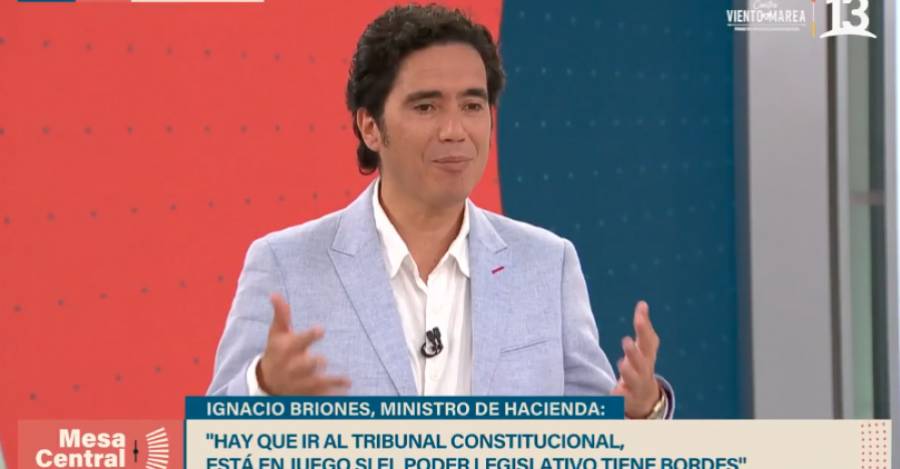 Ministro Ignacio Briones en Mesa Central