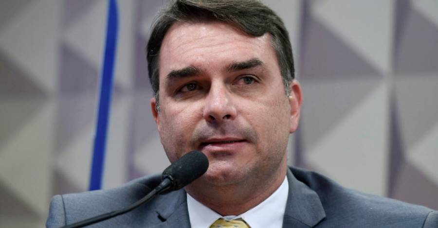 El candidato presidencial brasileño Flávio Bolsonaro durante una intervención en el Senado Federal de Brasil. Foto: Edilson Rodrigues/Agência Senado El candidato presidencial brasileño Flávio Bolsonaro durante una intervención en el Senado Federal de Brasil. Foto: Edilson Rodrigues/Agência Senado