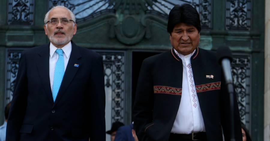 Carlos Mesa y Evo Morales. Fotografía de archivo Agencia Uno 