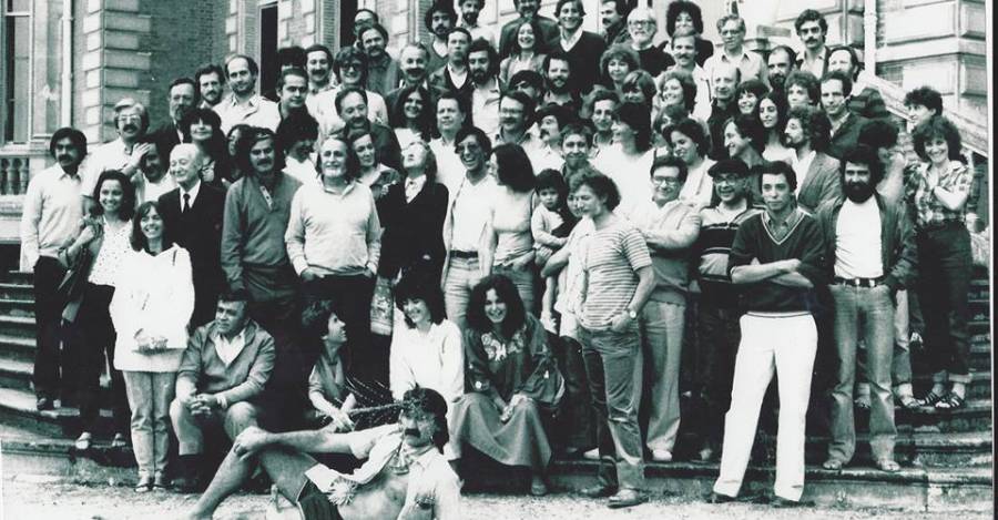 Reunión de la Convergencia Socialista en Chantilly en 1982, uno de los últimos pasos para la renovación del PS. Nos ha sido imposible identificar a cada uno de los concurrentes.