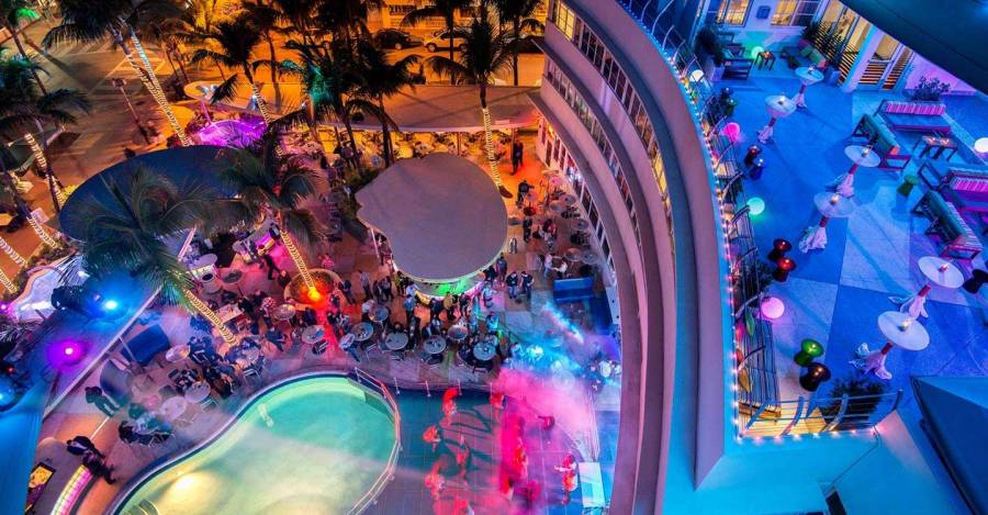 South Beach de noche. Foto: Miamiandbeaches.lat