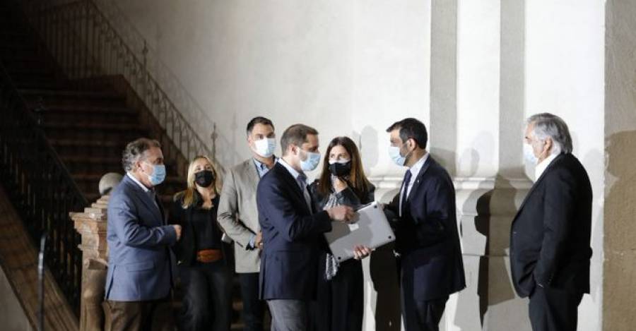 Presidentes de partidos tras la reunión de La Moneda de este jueves.