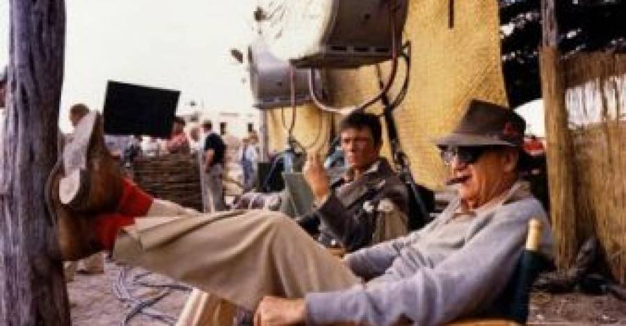 John Ford filmando Pasión de los Fuertes.