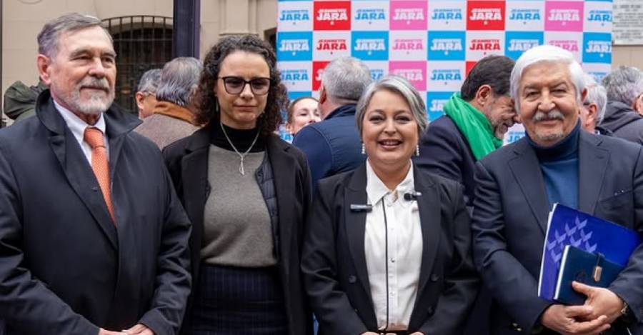 Luis Eduardo Escobar, Andrea Bentancor, Jeannette Jara y Osvaldo Rosales.