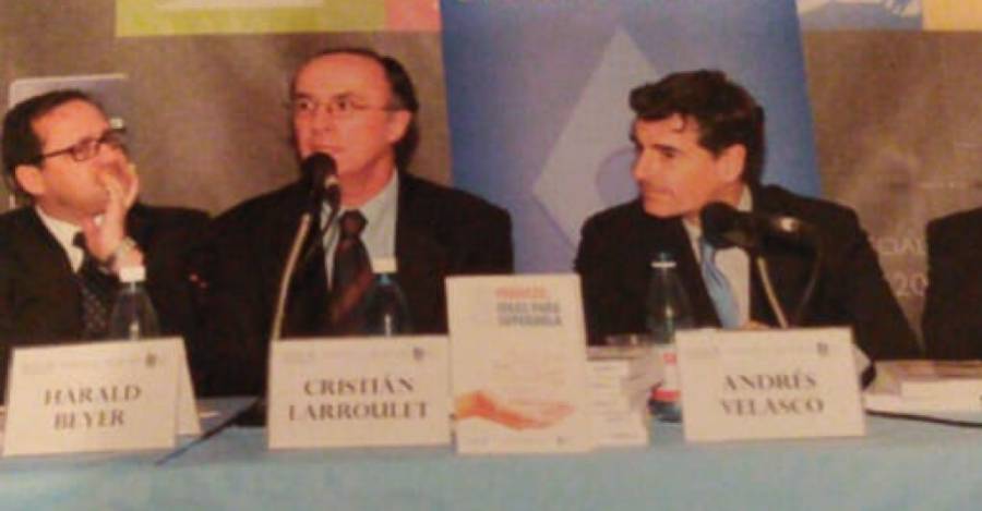 Harald Beyer, Cristián Larroulet y Andrés Velasco en una actividad de LyD, 2008