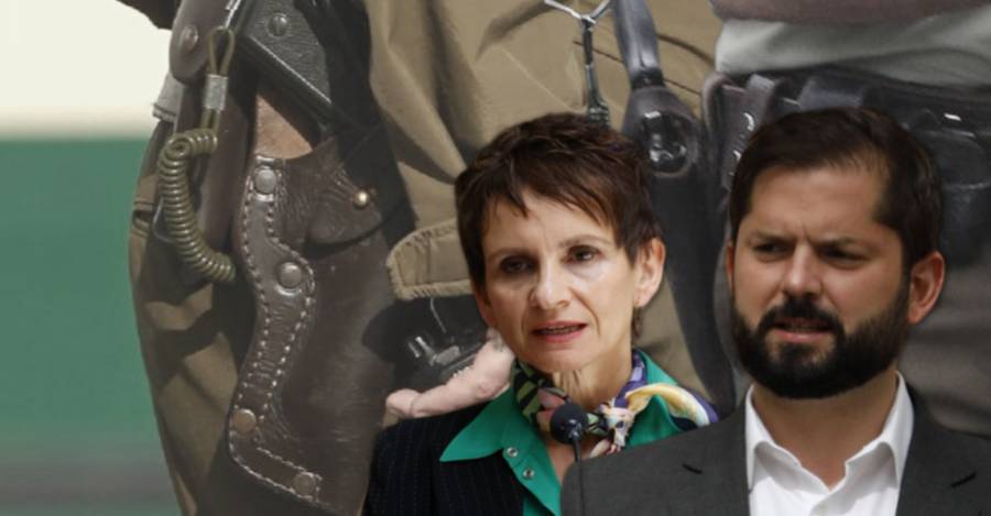 Ministra del Interior, Carolina Tohá y presidente Gabriel Boric.