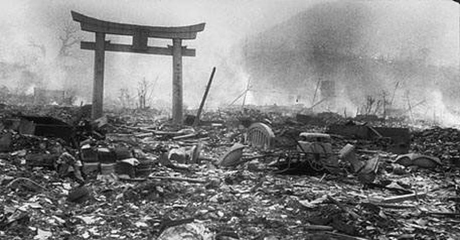 Nagasaki tras la bomba atómica lanzada por los estadounidenses