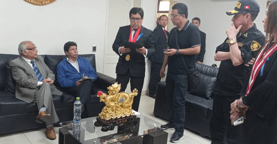 Pedro Castillo detenido en la Prefectura.