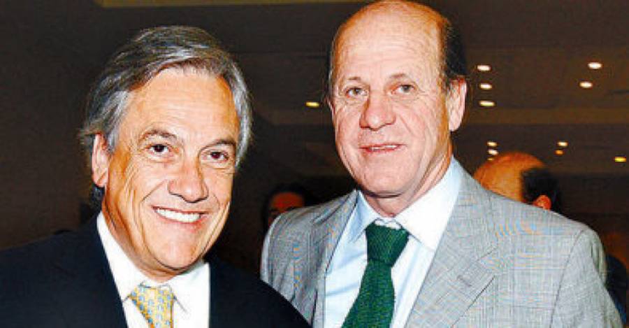 Sebastián Piñera junto a Carlos Alberto Délano.