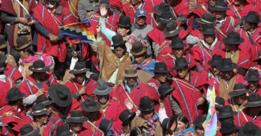 Marcha de los Ponchos Rojos