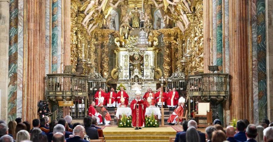 Santa misa en la solemnidad del apóstol Santiago el Mayor.