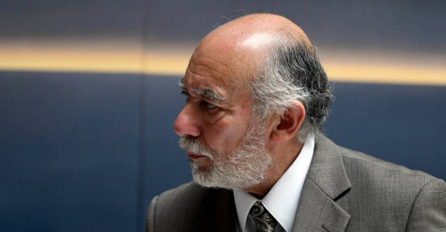Senador Iván Flores