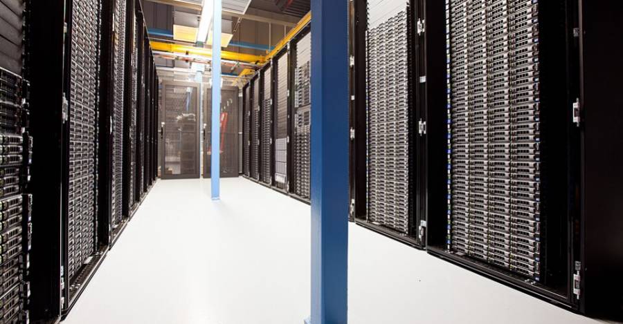 Servers. Foto: Wikipedia. Servers. Foto. Wikipedia.