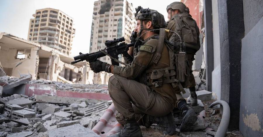 Soldados israelíes ocupan Gaza