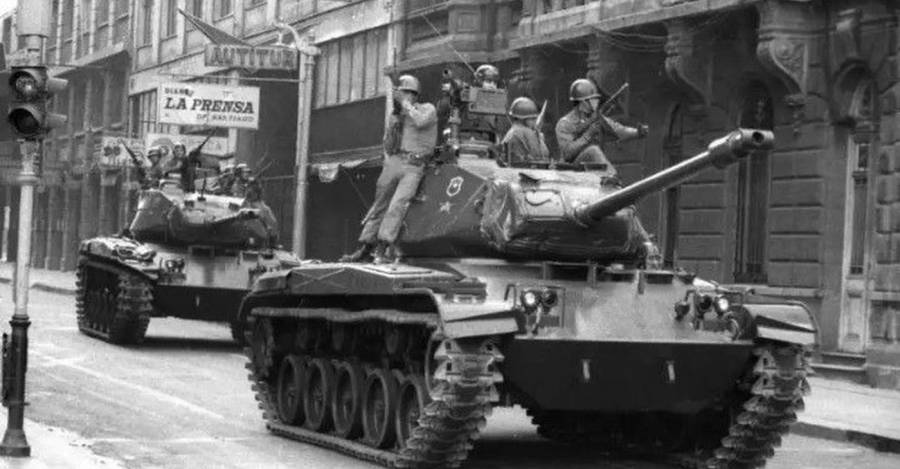 Tanques sublevados.