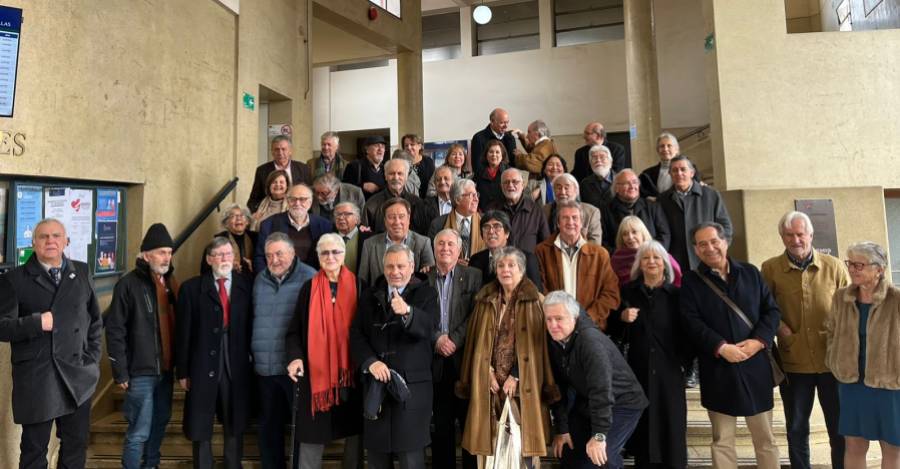 Reencuentro de egresados de 1973.